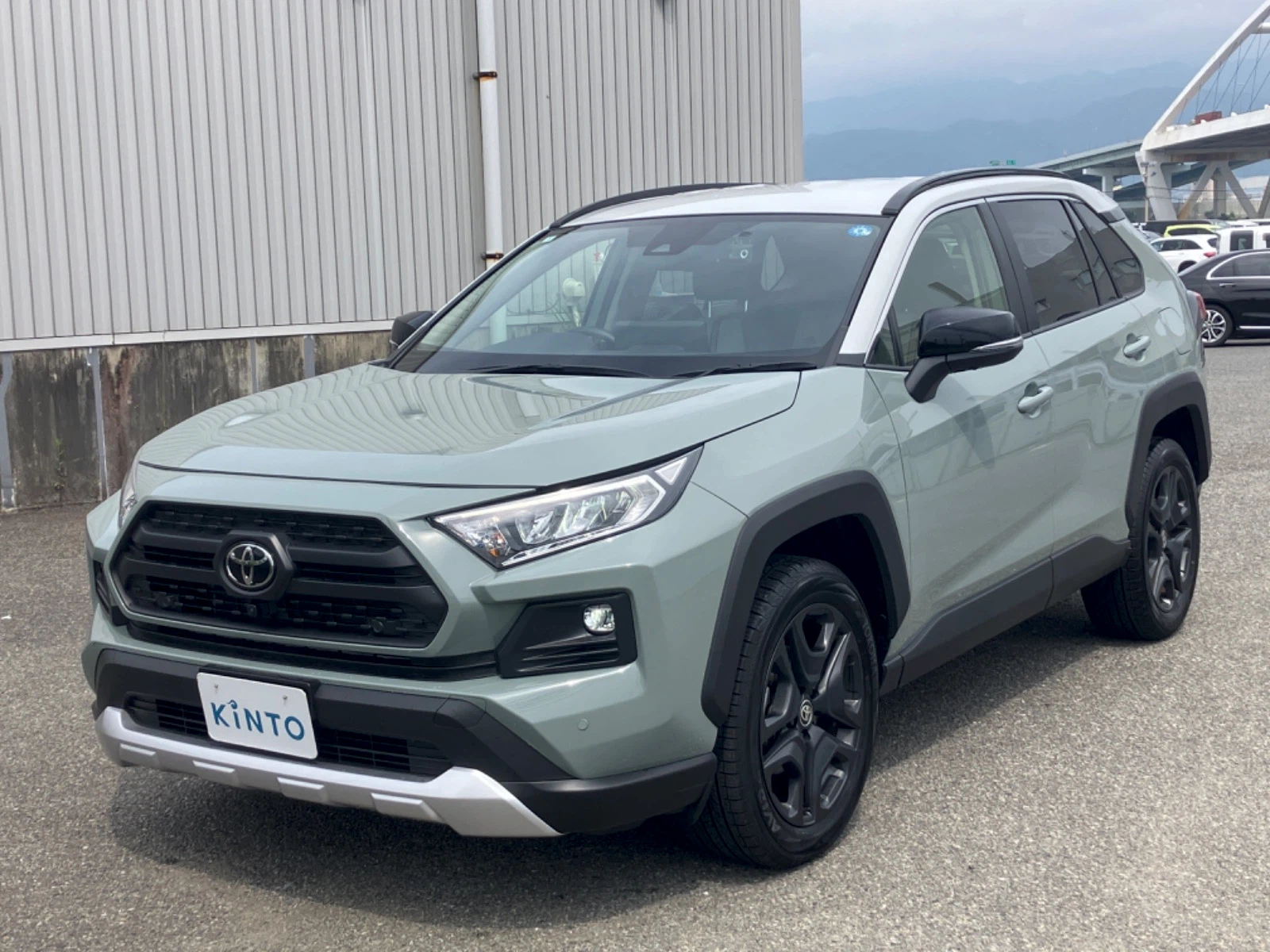 RAV4 Adventure GAS 2.0L 4WD(5人)