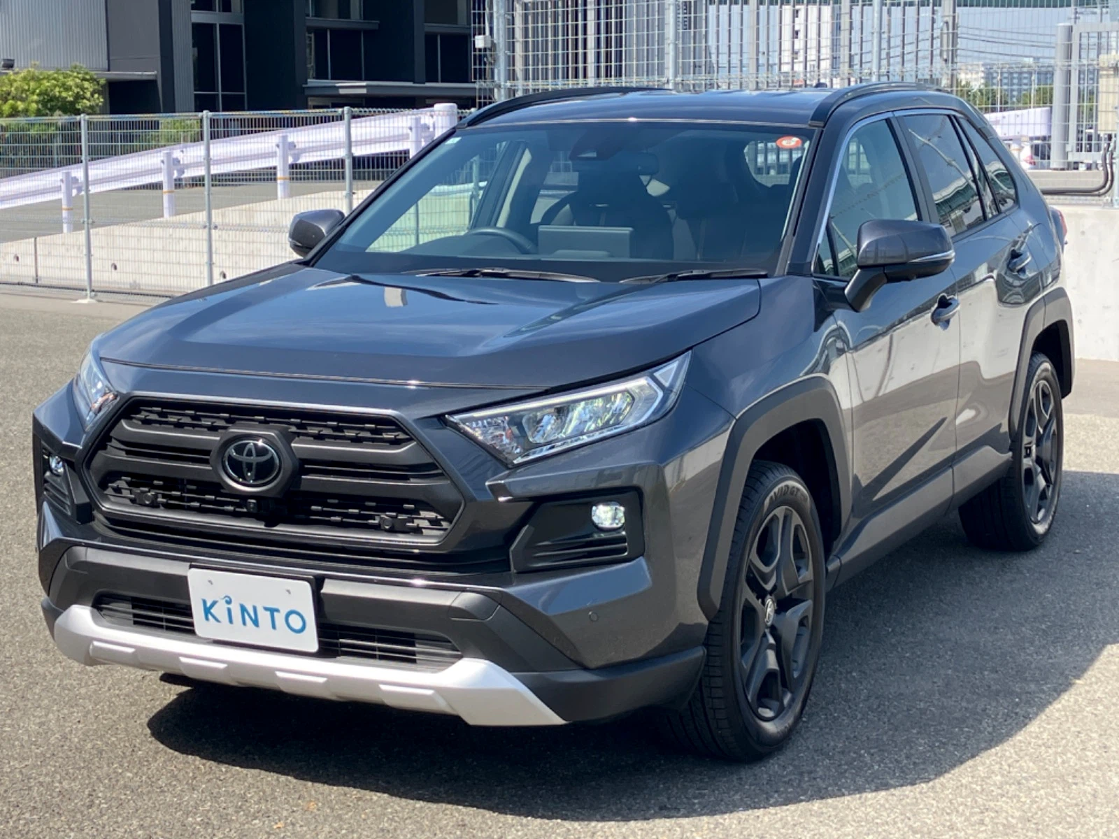RAV4 Adventure GAS 2.0L 4WD(5人)