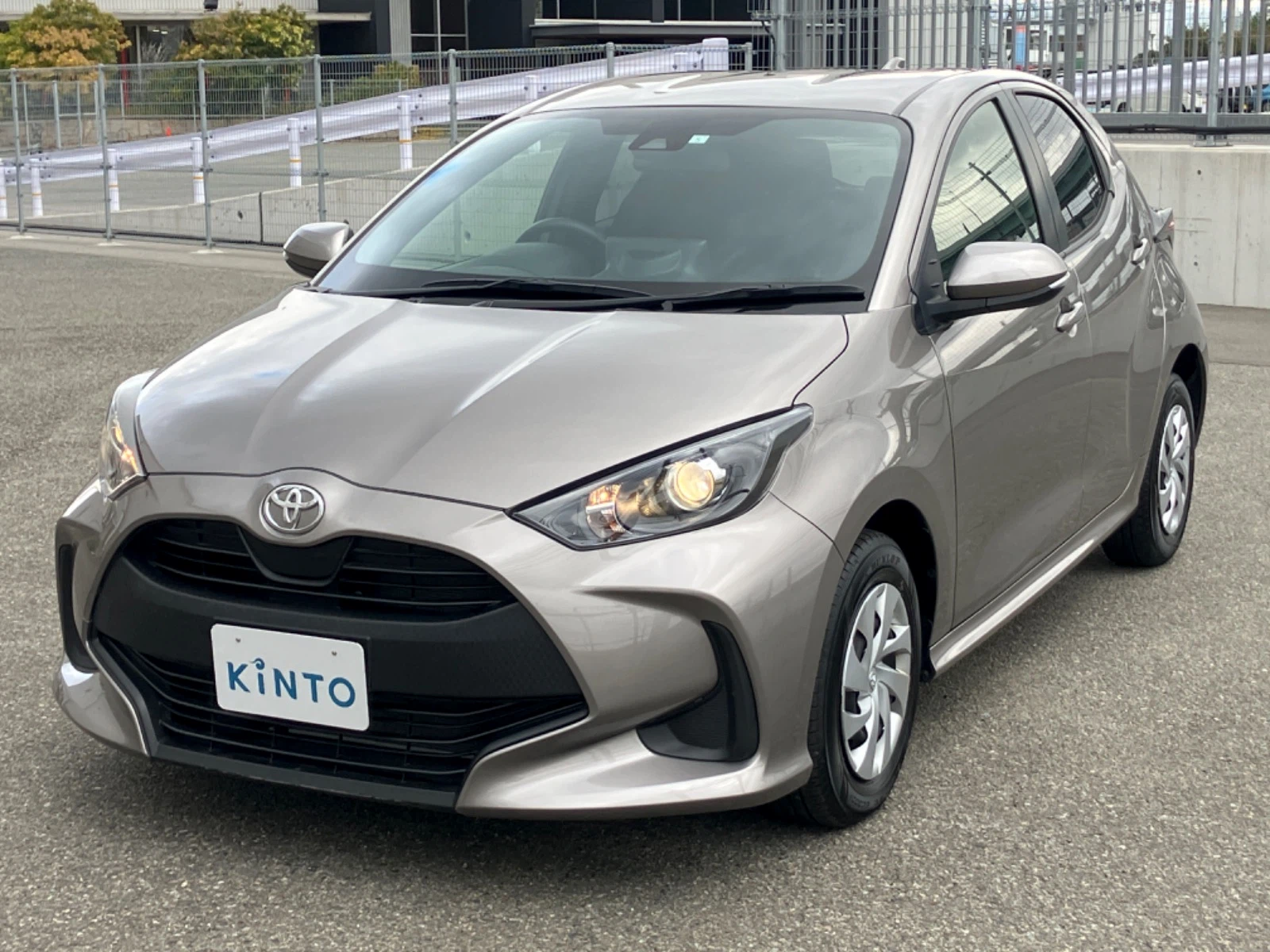 ヤリス X GAS 1.5L 2WD(5人)