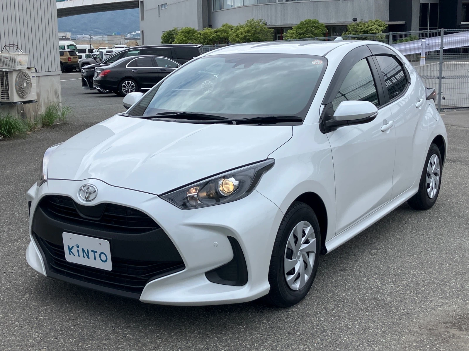 ヤリス X GAS 1.5L 2WD(5人)