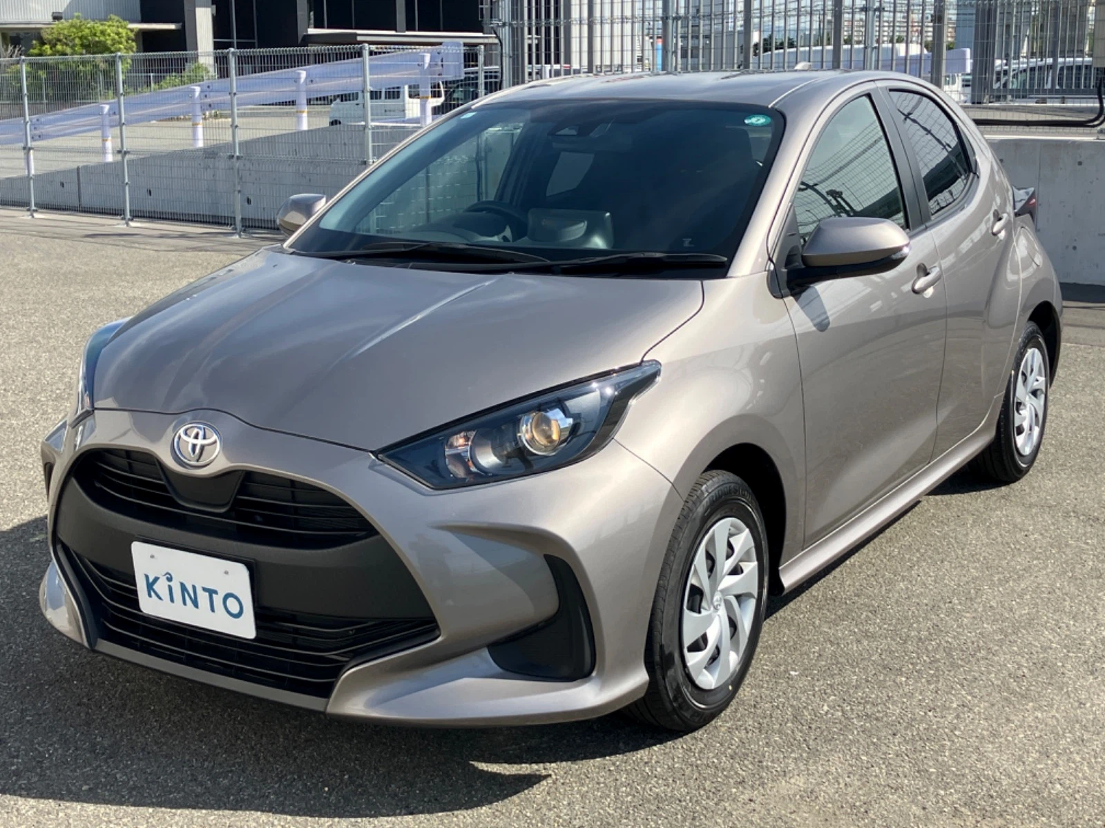 ヤリス X GAS 1.5L 2WD(5人)
