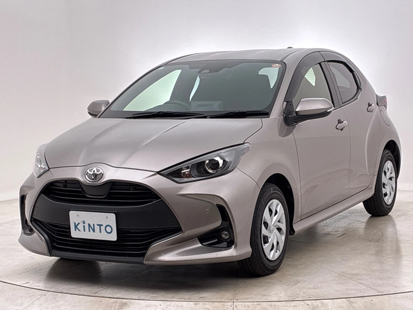 ヤリス X GAS 1.5L 2WD(5人)