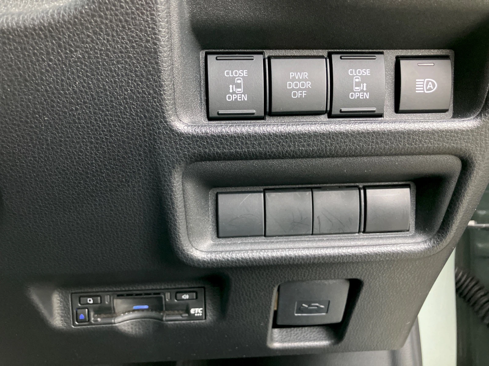 車両の画像