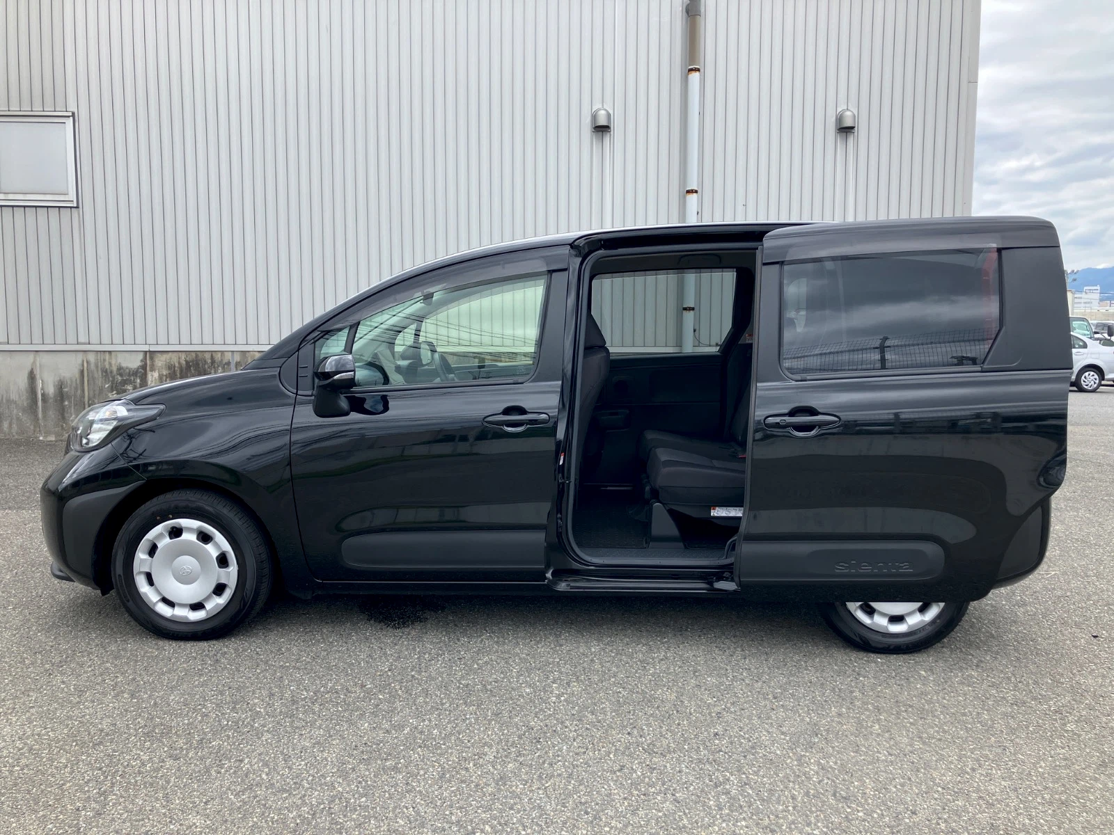 車両の画像