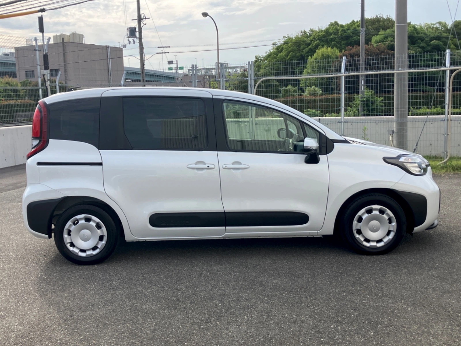 車両の画像
