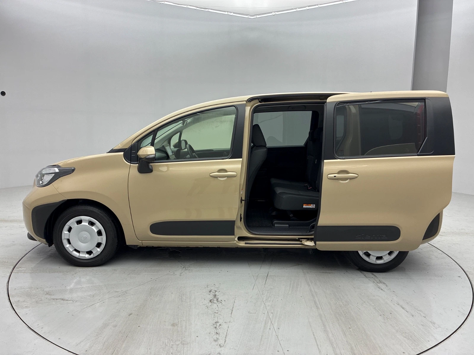 車両の画像
