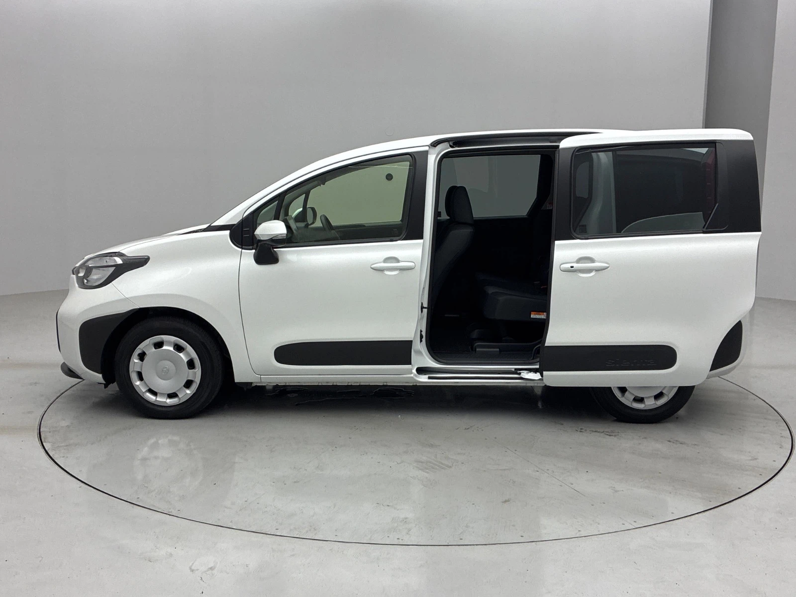 車両の画像