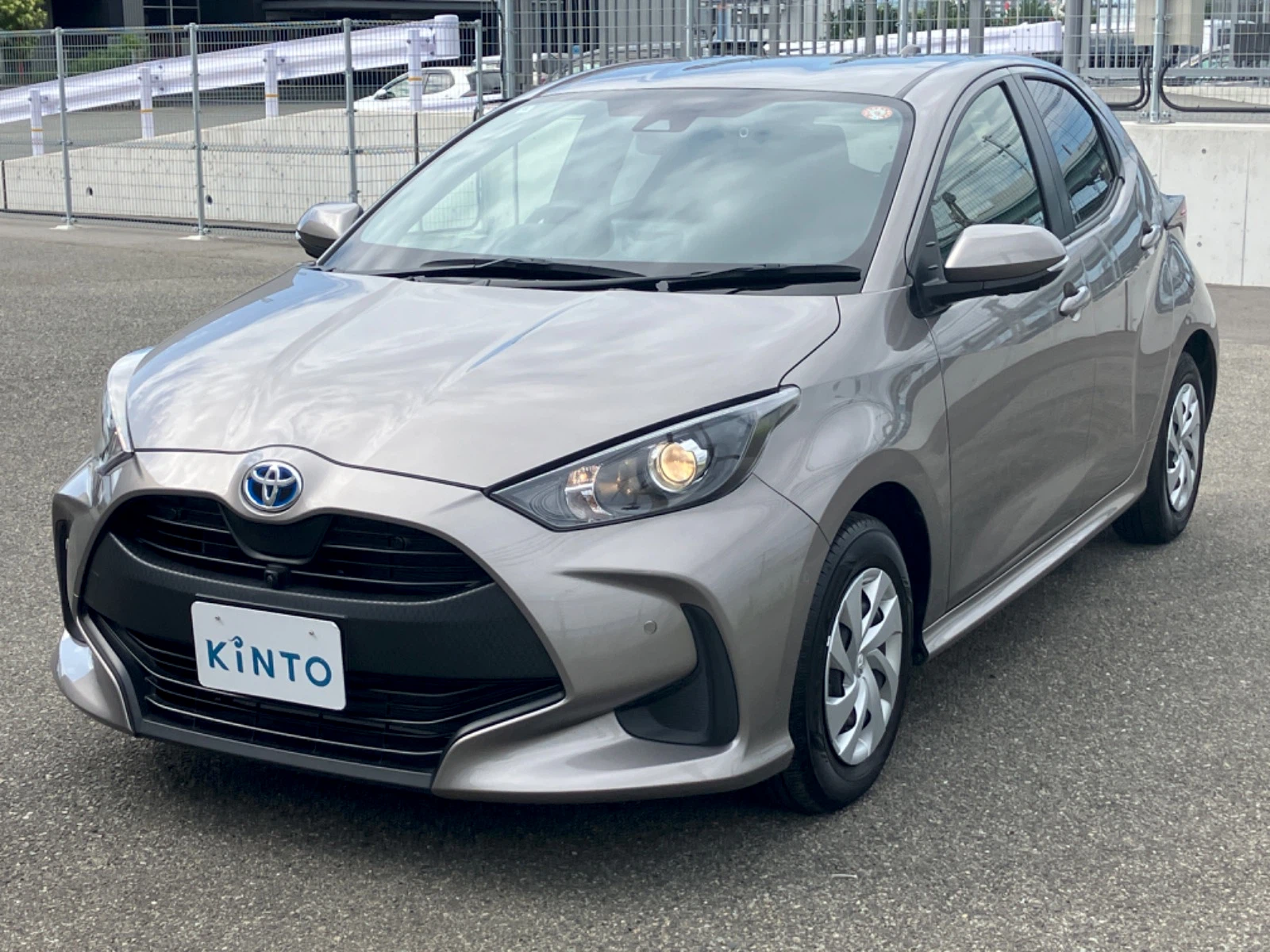 ヤリス X HEV 1.5L 2WD(5人)