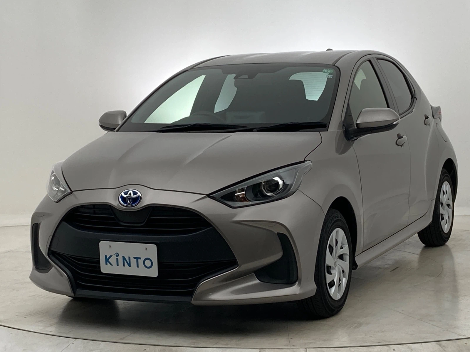 ヤリス X HEV 1.5L 2WD(5人)