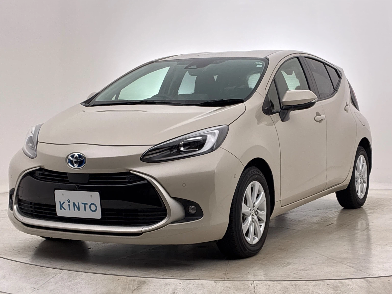 アクア Z HEV 1.5L 2WD(5人)