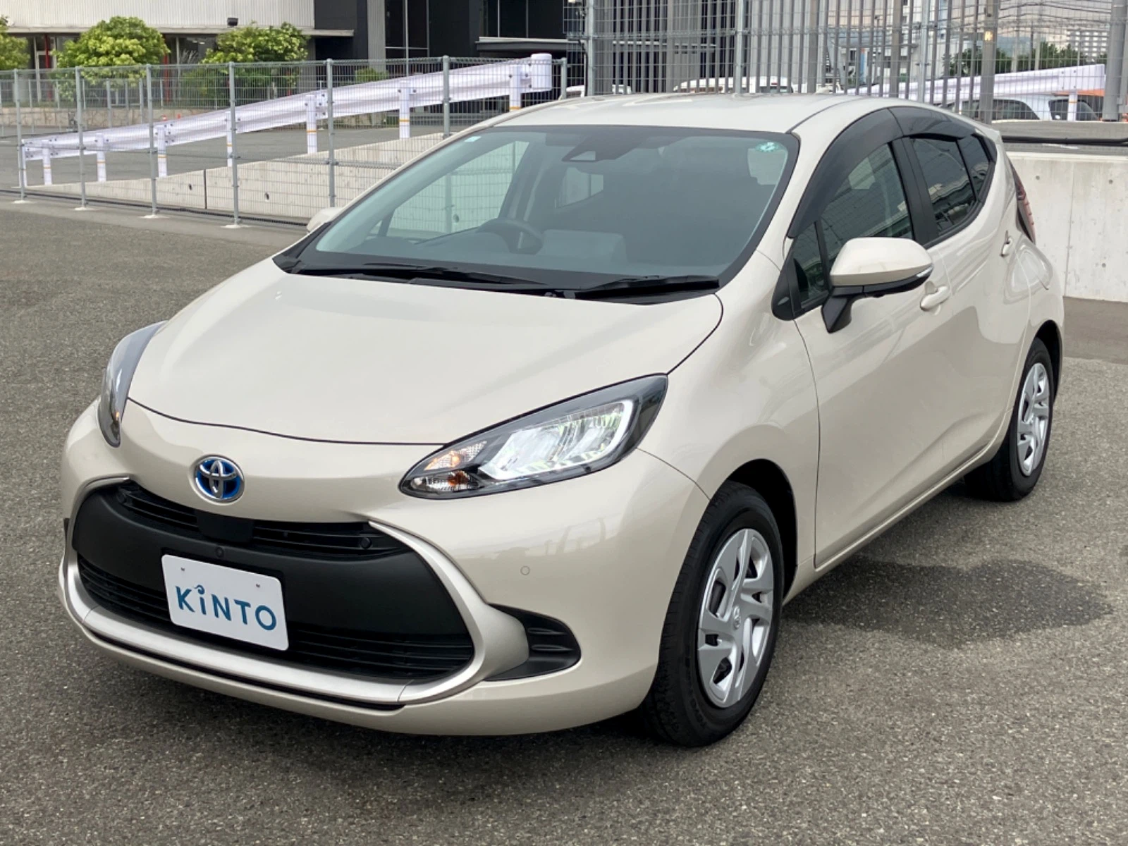 アクア G HEV 1.5L 2WD(5人)