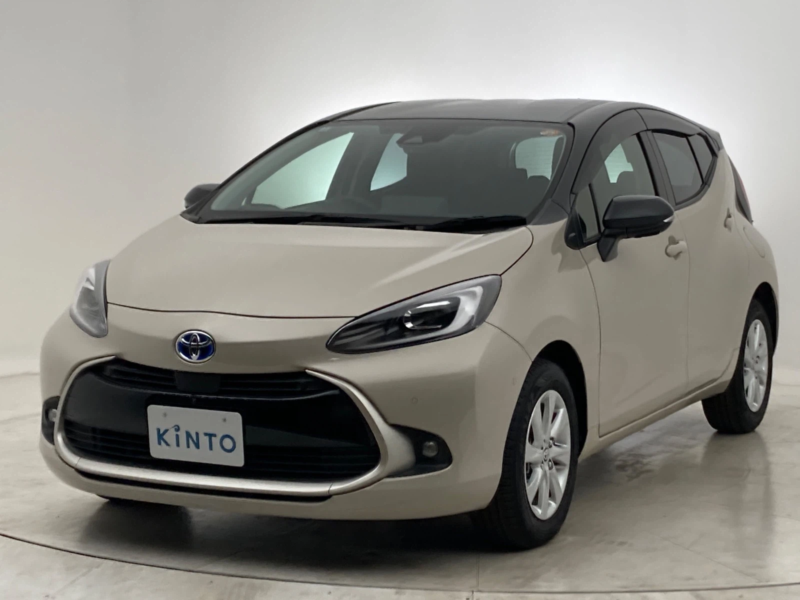 アクア Z HEV 1.5L 2WD(5人)