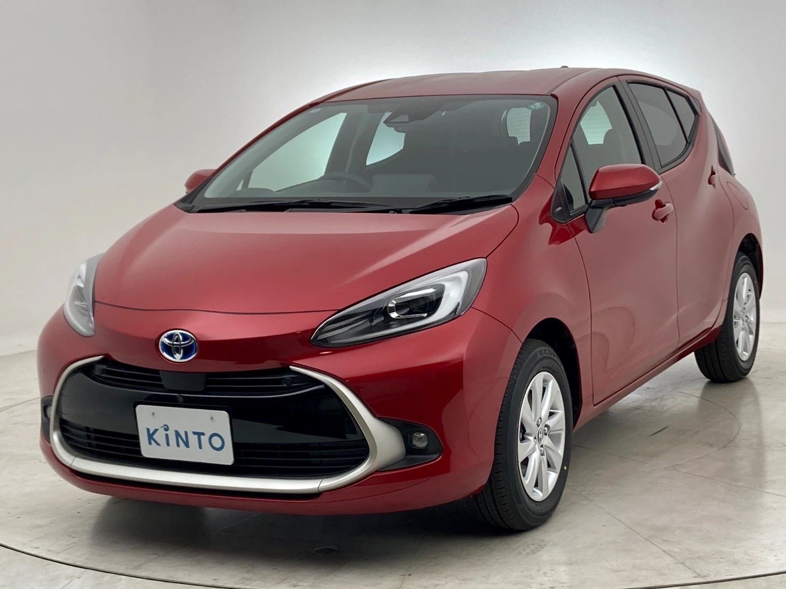 アクア Z HEV 1.5L 4WD(5人)