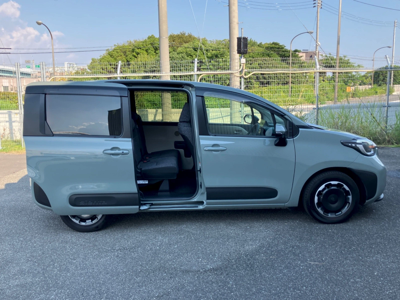 車両の画像