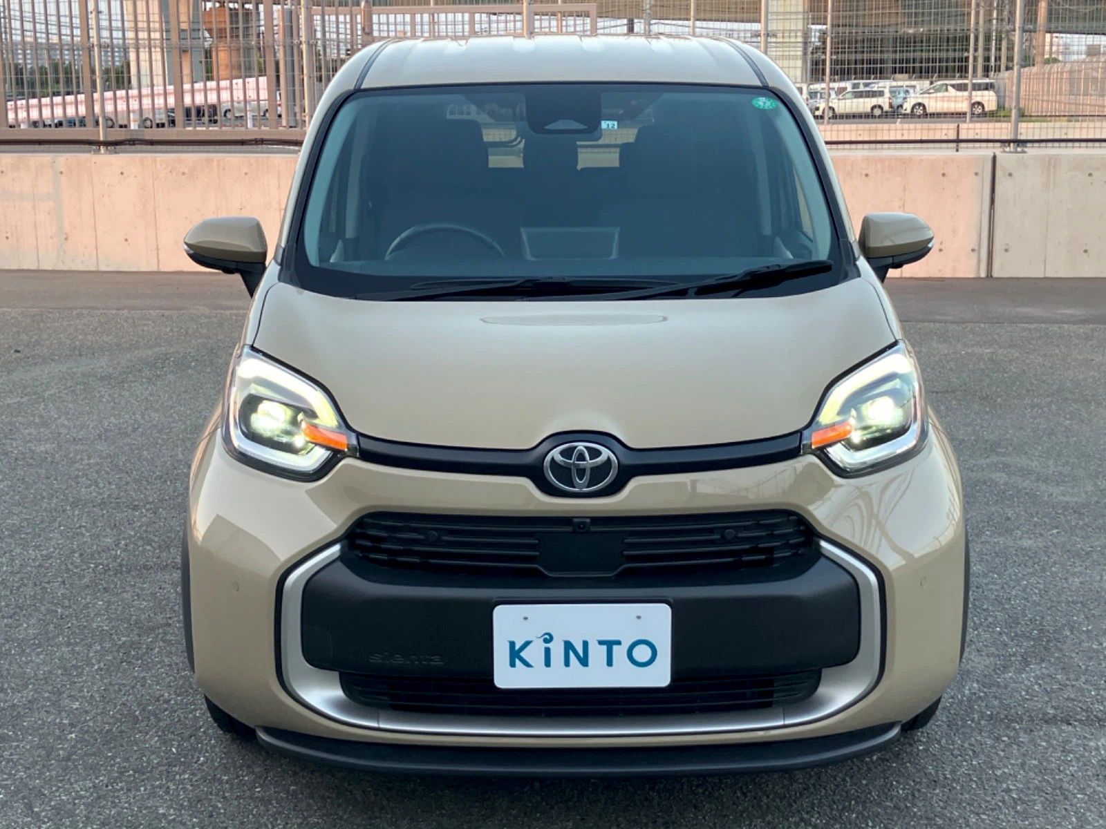 車両の画像