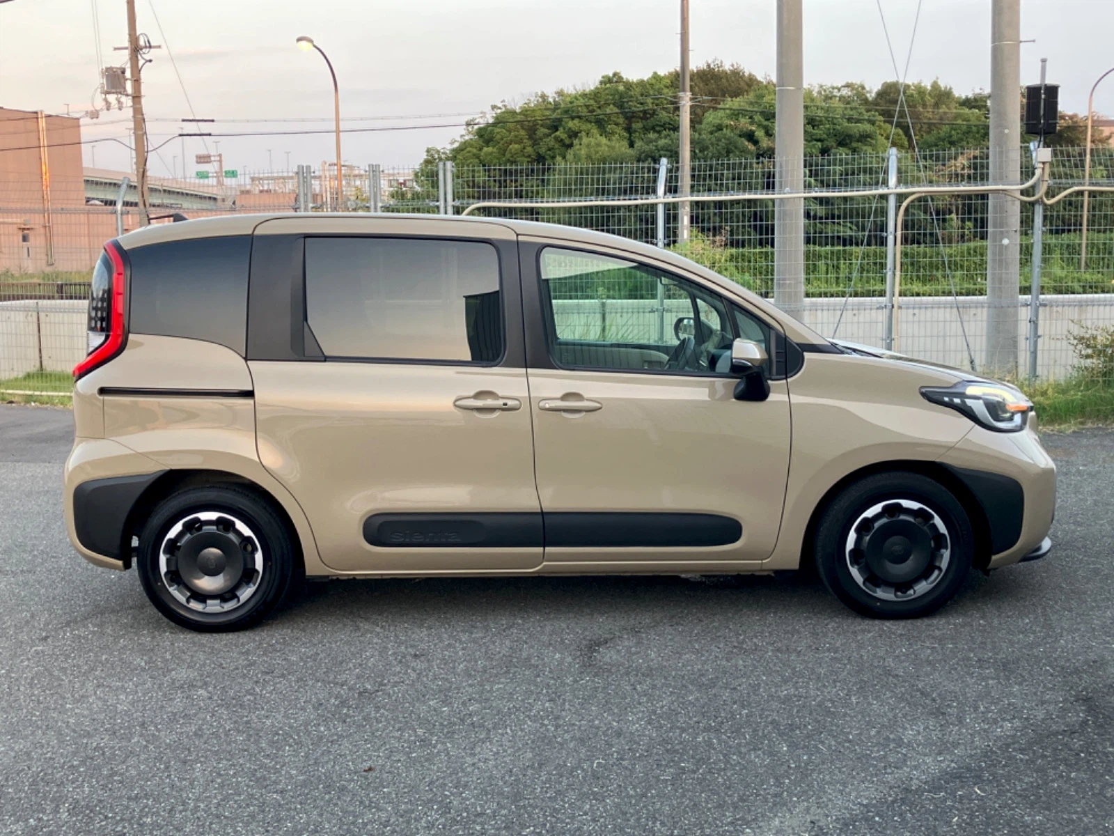 車両の画像