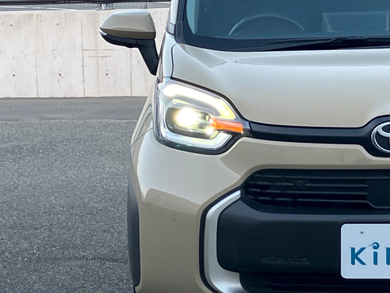 車両の画像