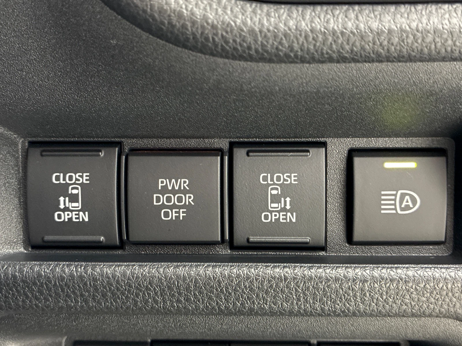 車両の画像