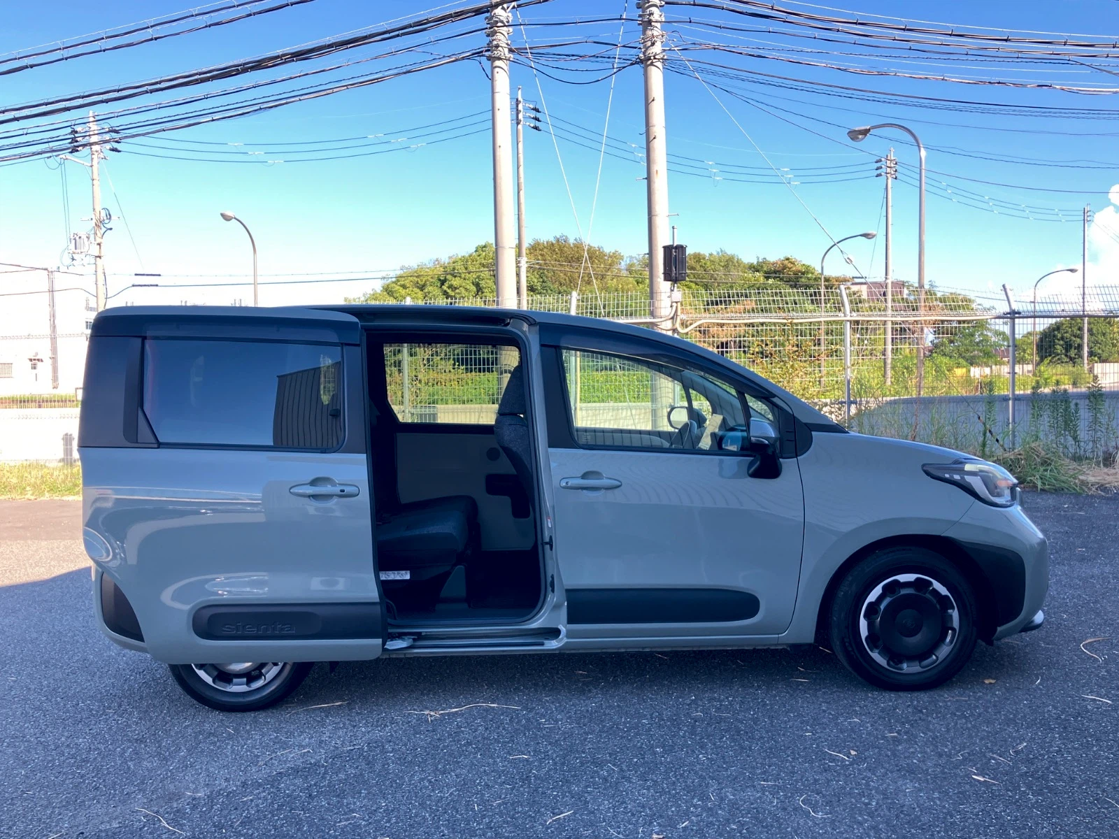 車両の画像