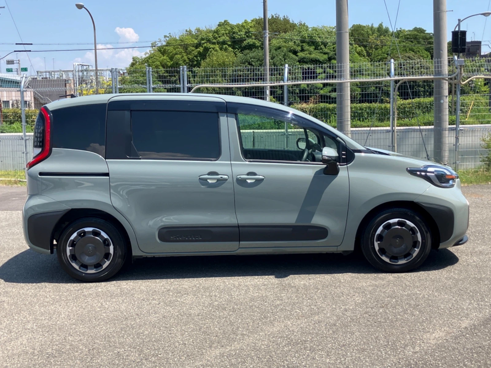 車両の画像