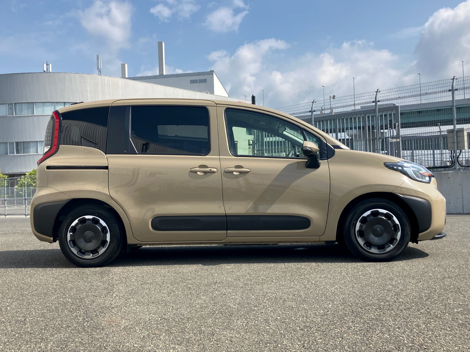 車両の画像