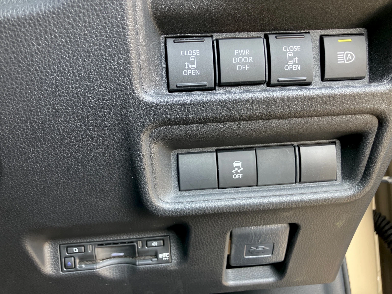 車両の画像