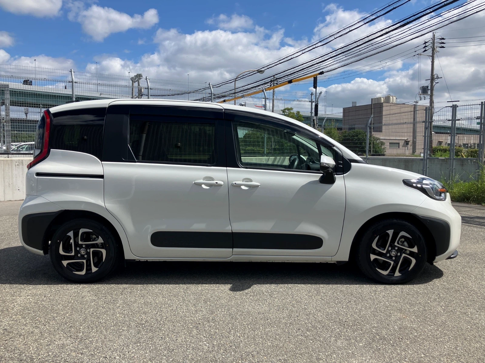 車両の画像
