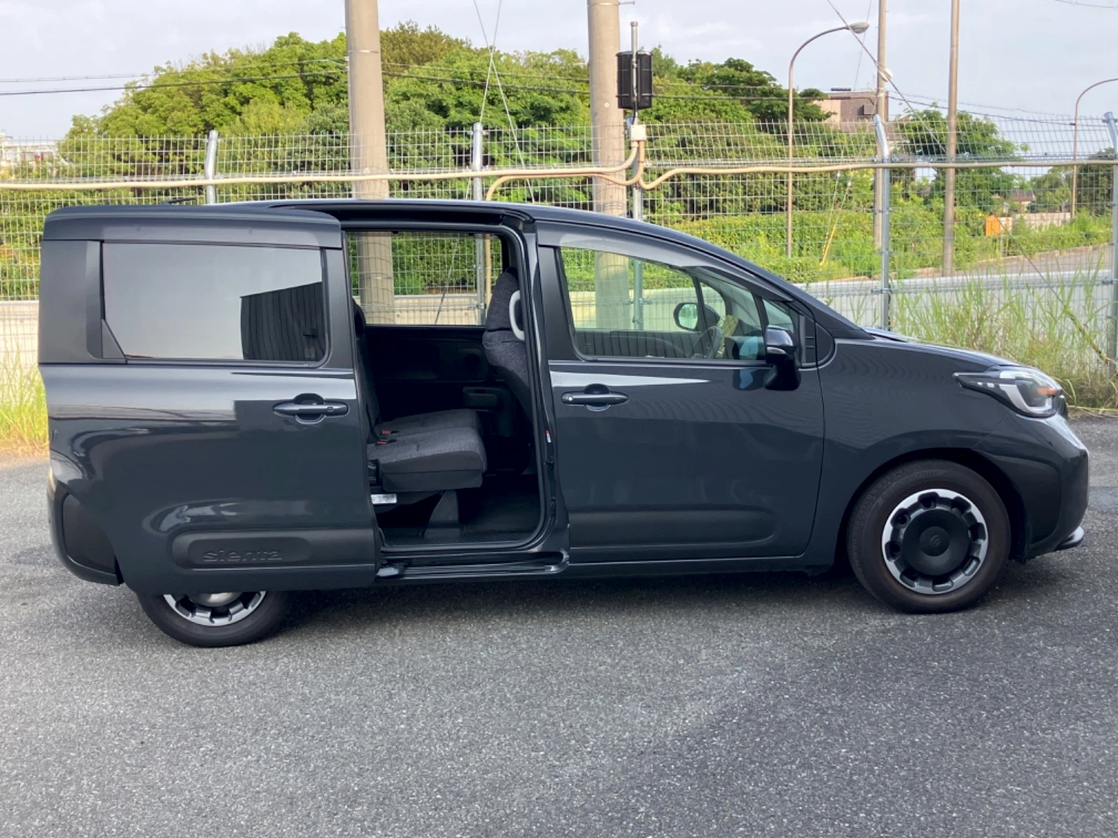 車両の画像