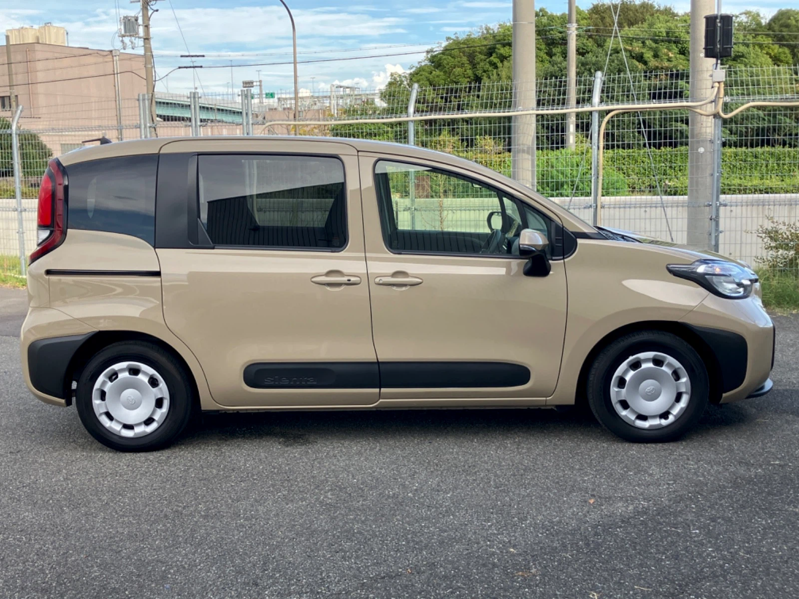 車両の画像