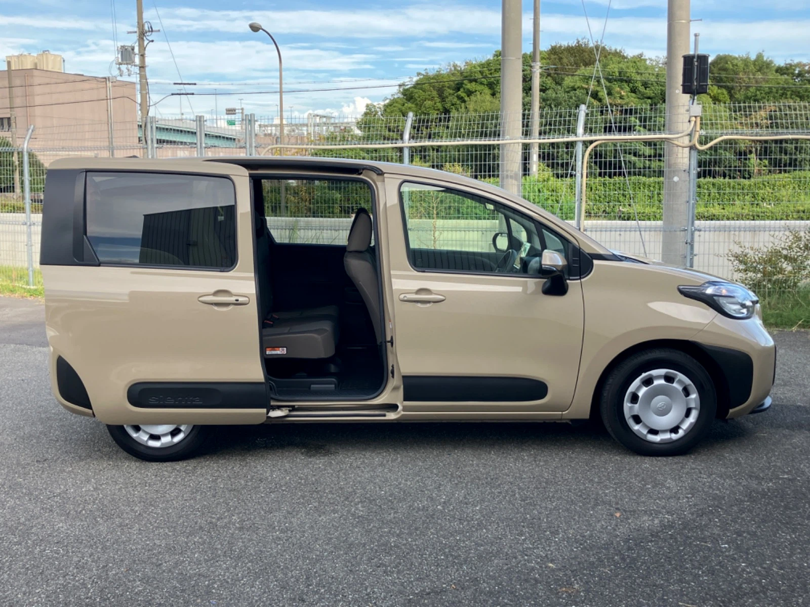 車両の画像