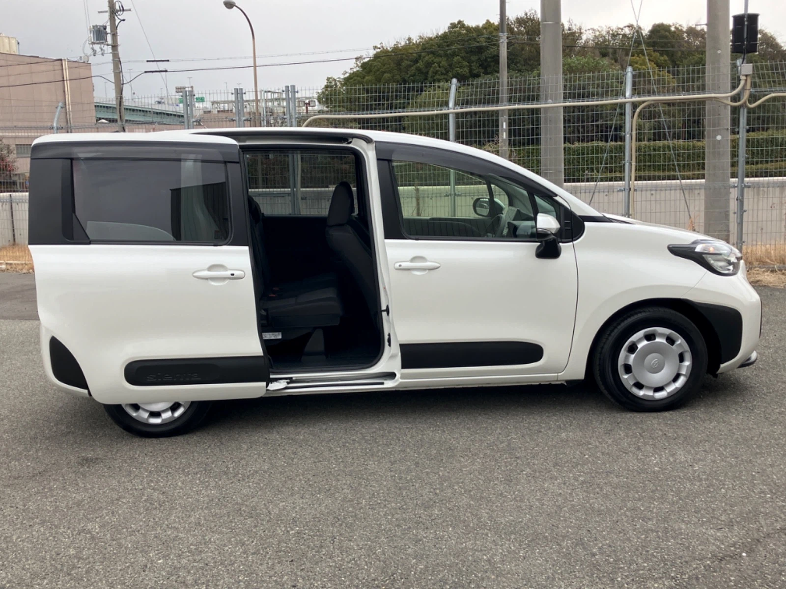 車両の画像