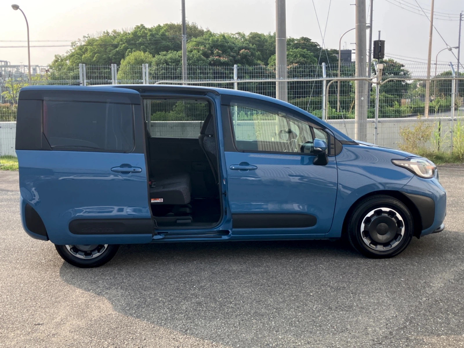 車両の画像