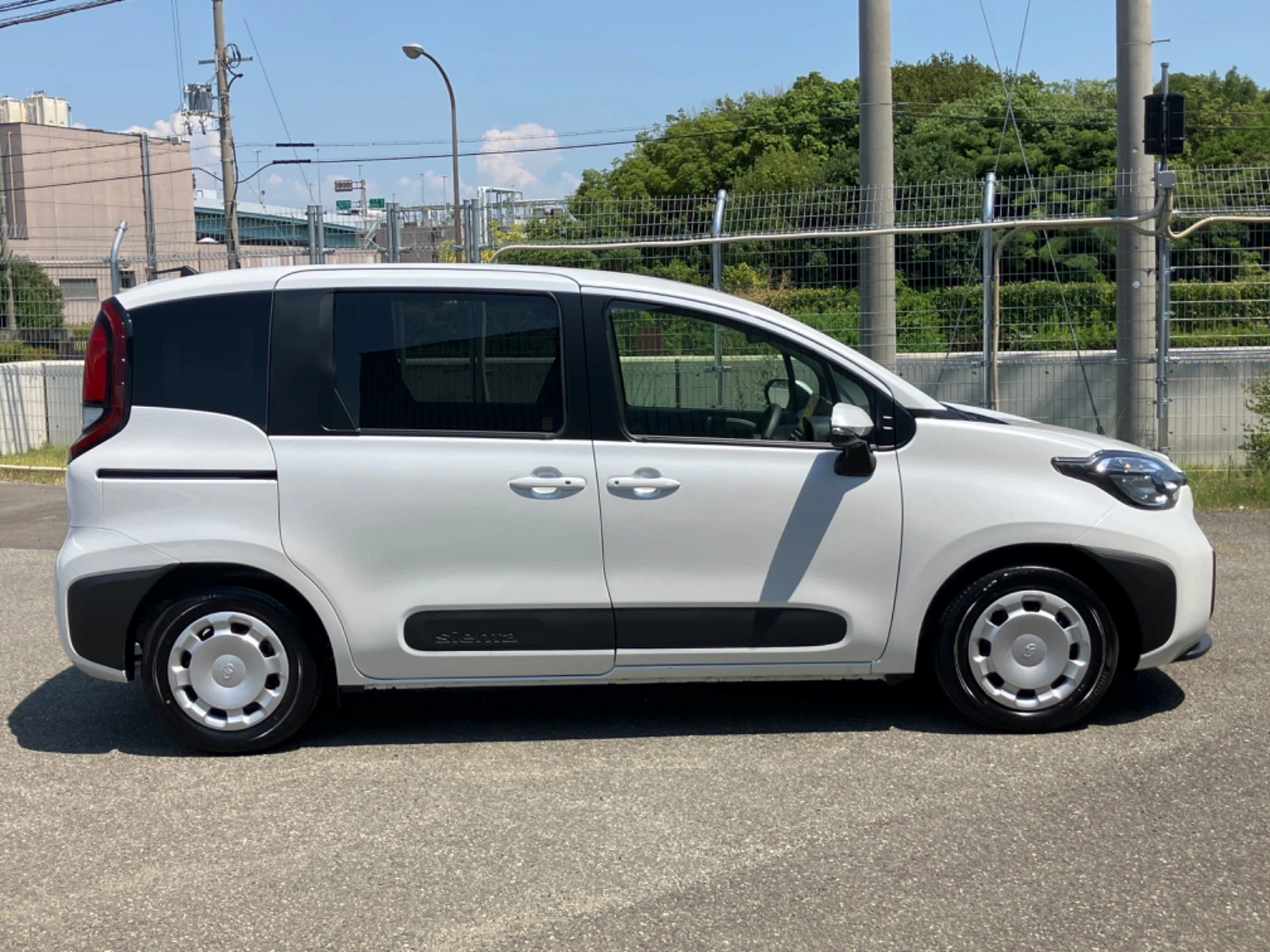 車両の画像