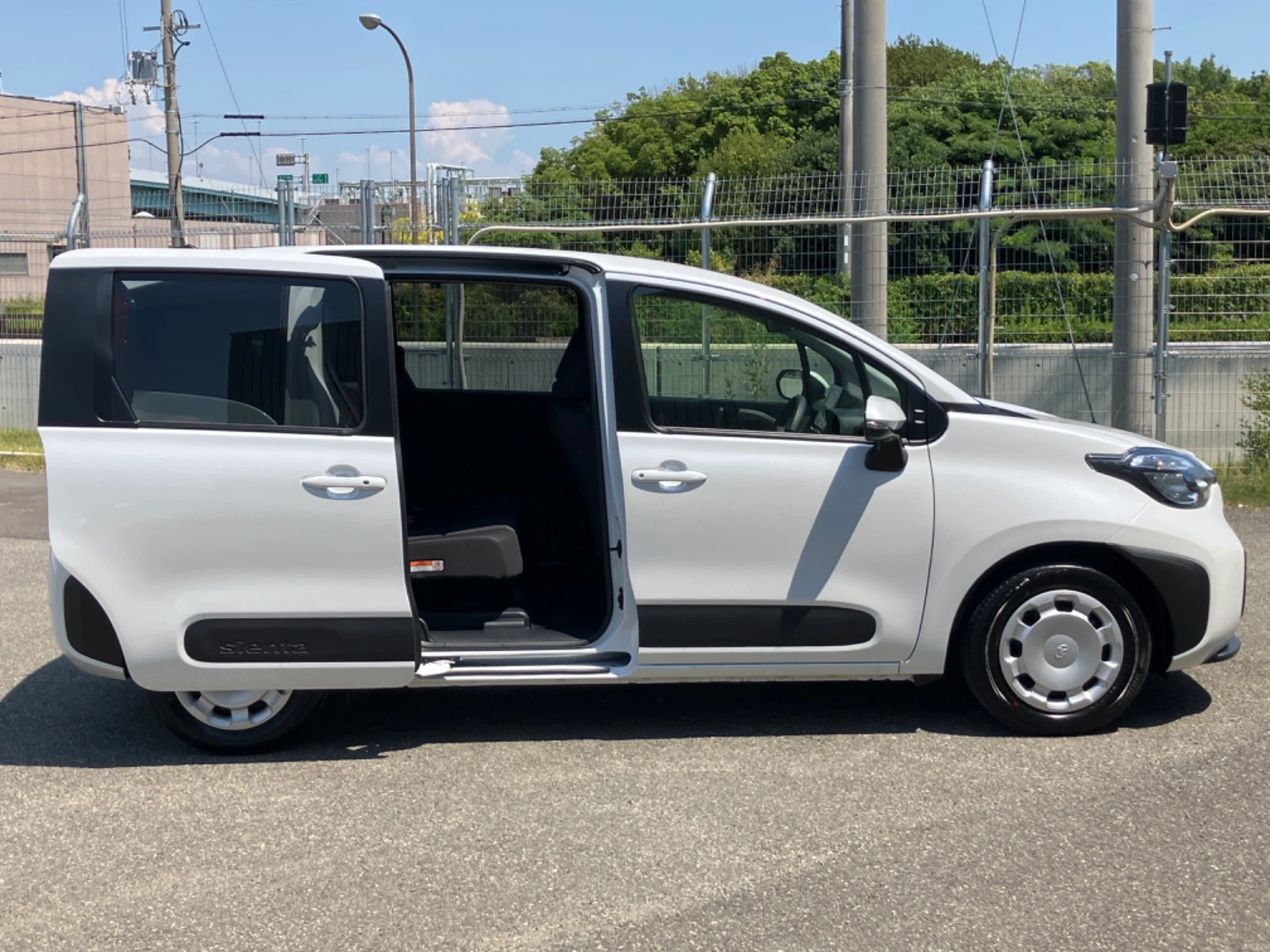 車両の画像