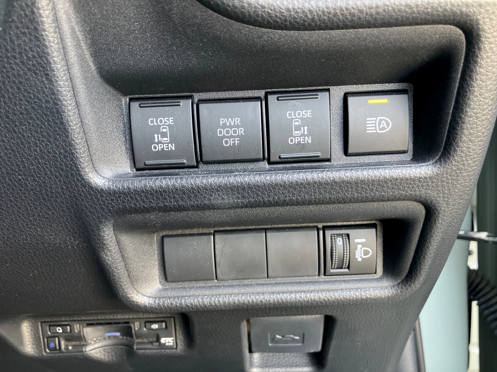 車両の画像