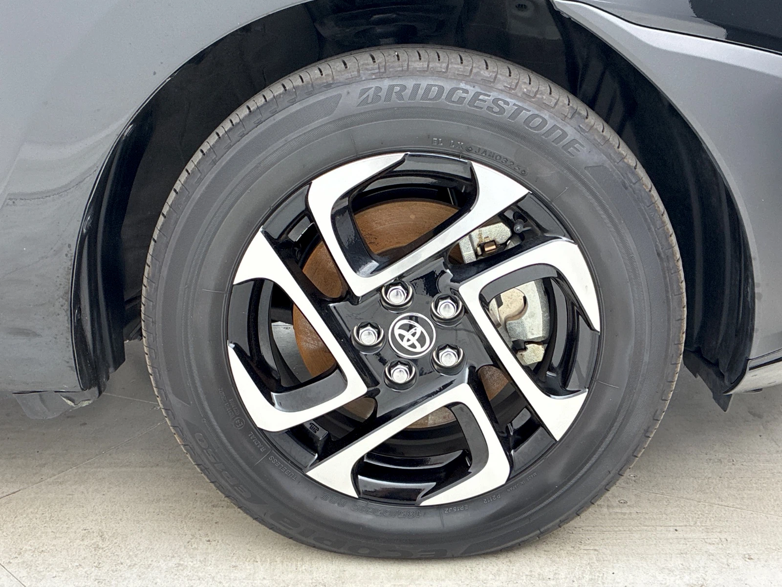 車両の画像