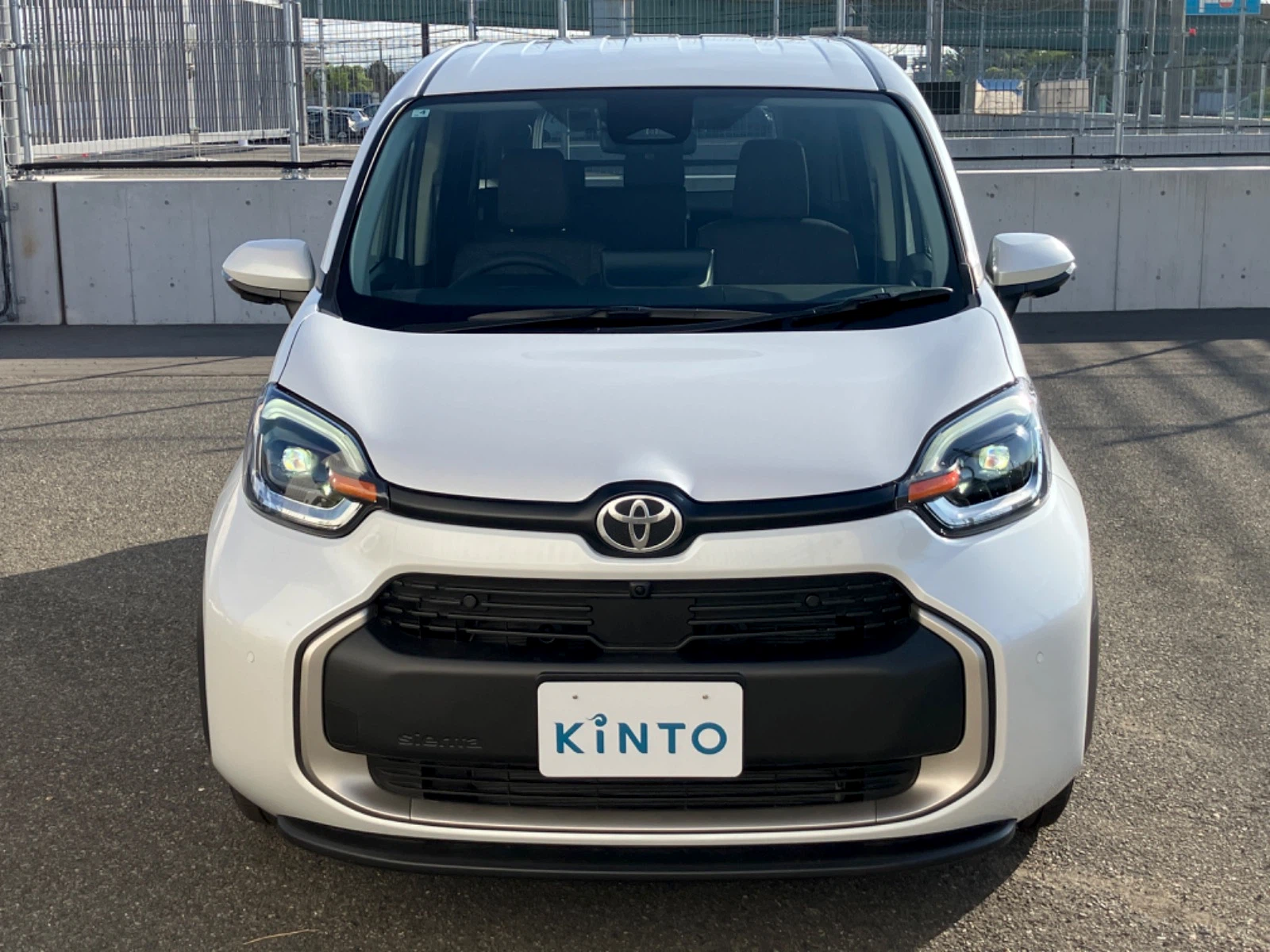 車両の画像