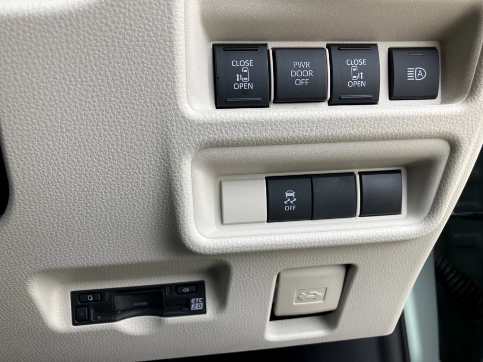 車両の画像