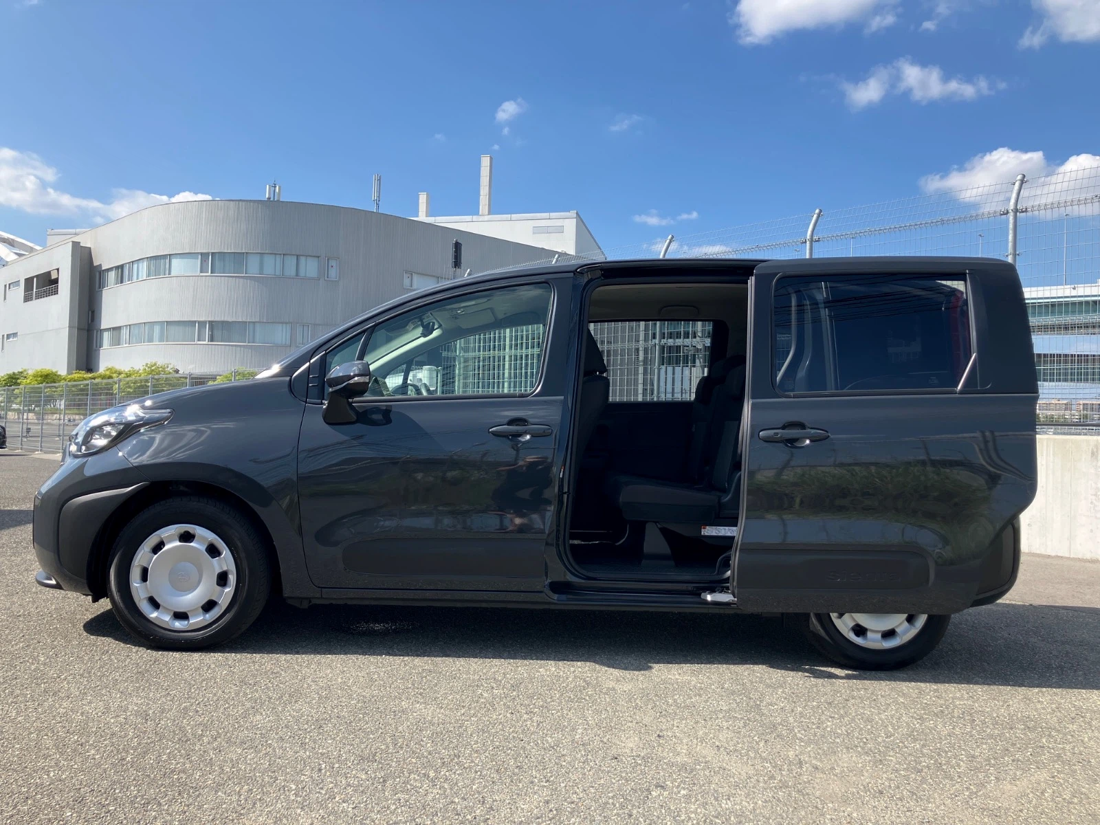 車両の画像