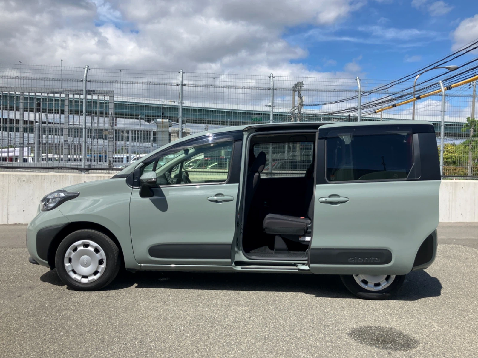 車両の画像