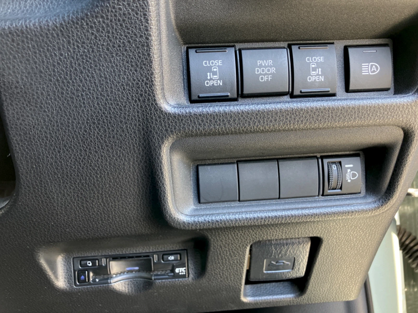 車両の画像