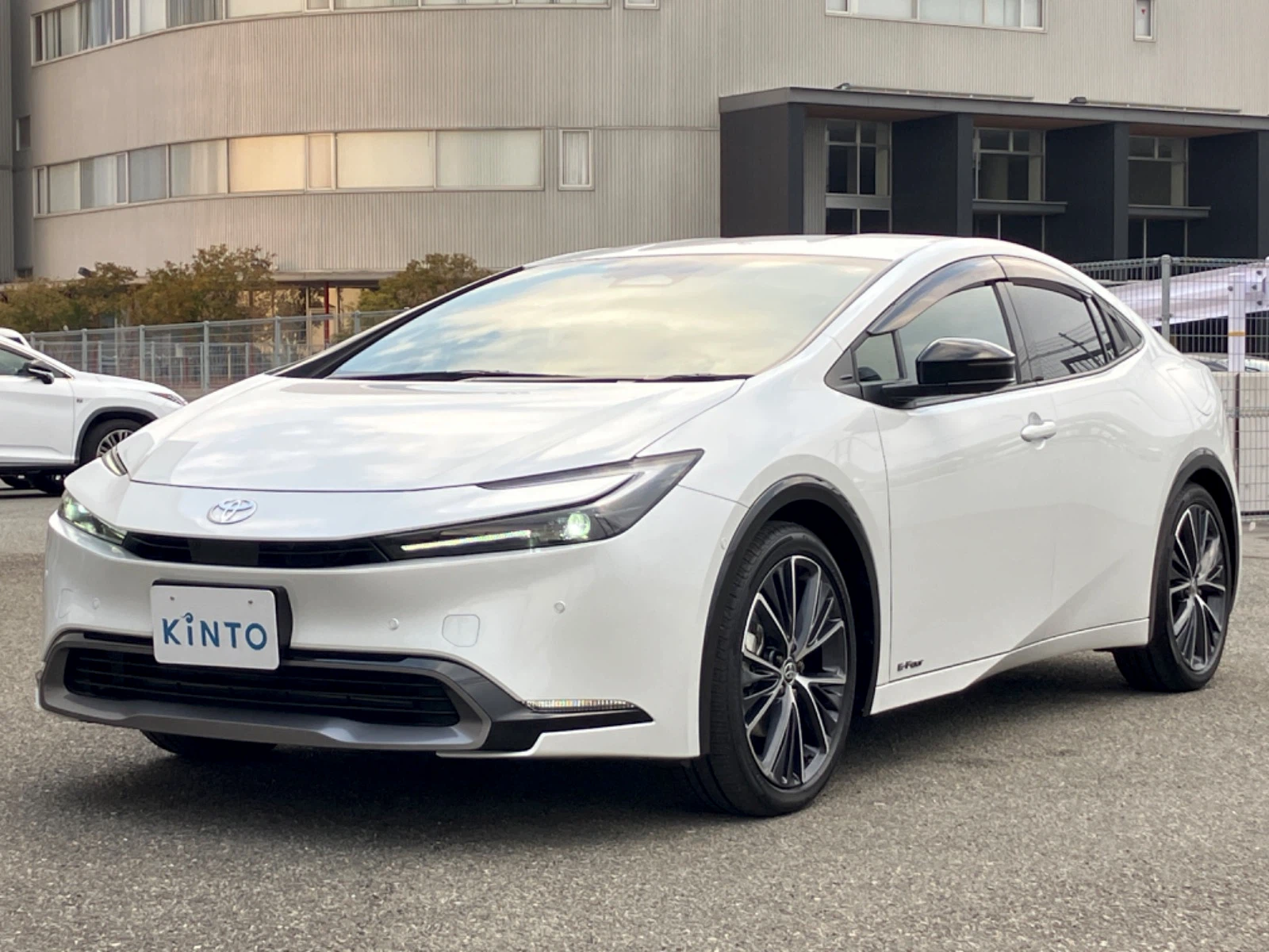 プリウス Z HEV 2.0L 4WD(5人)