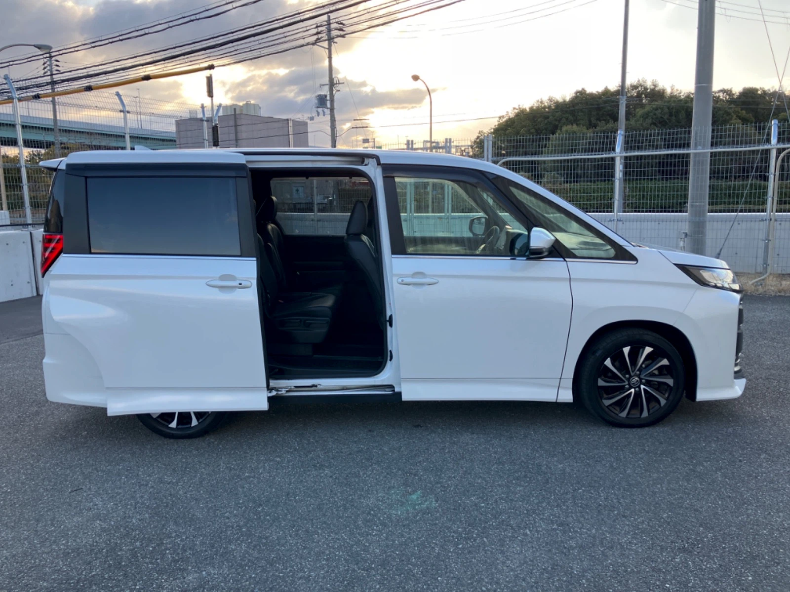 車両の画像