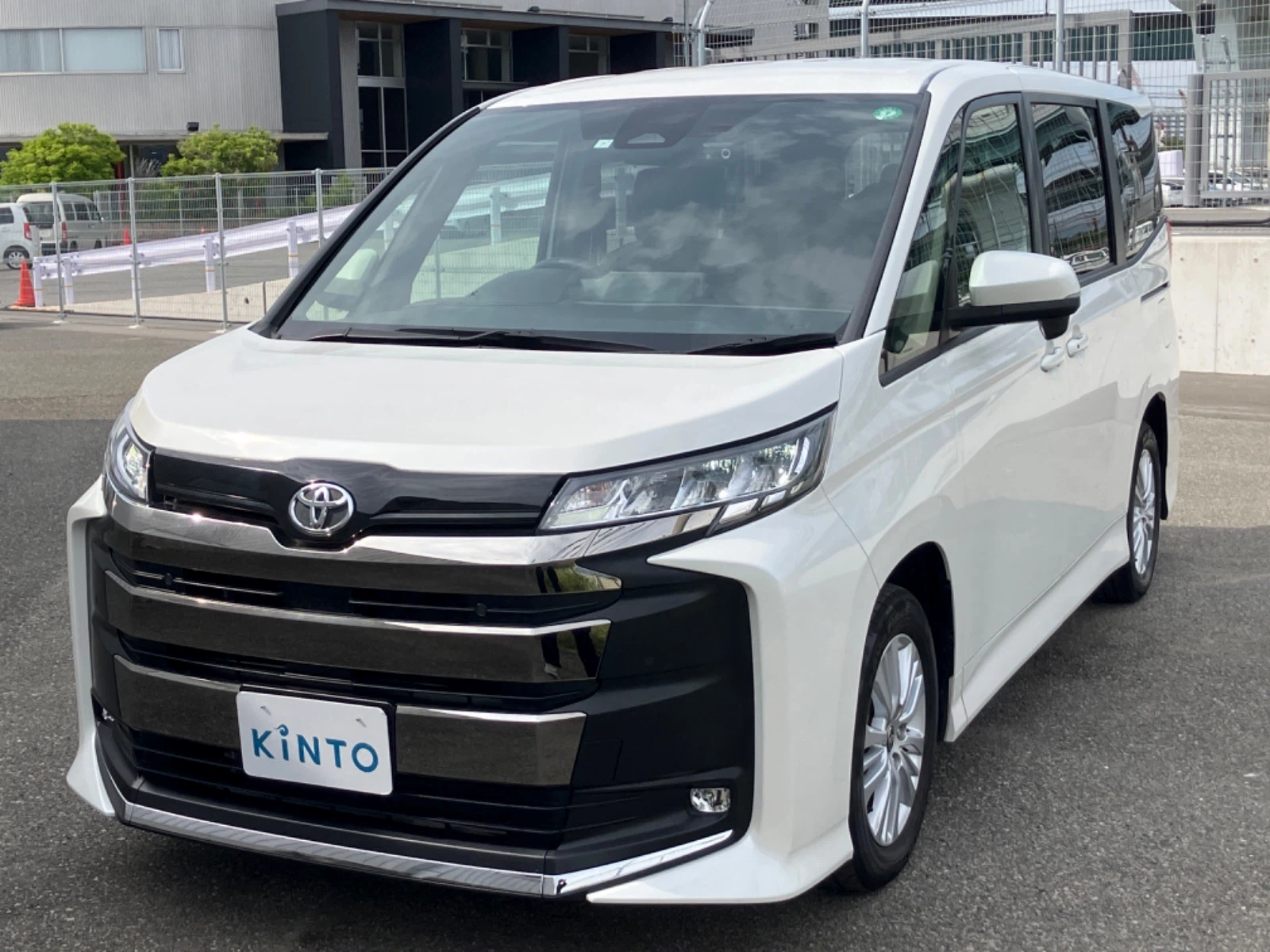ノア S-G GAS 2.0L 2WD(7人)