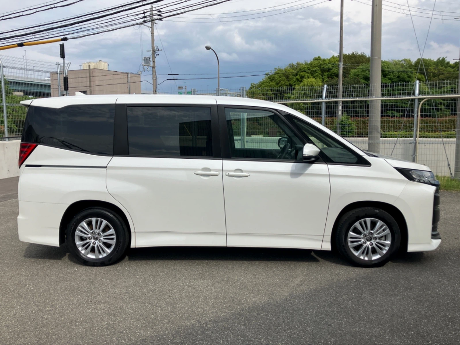 車両の画像