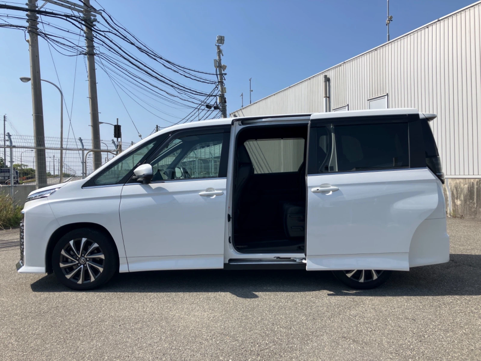 車両の画像