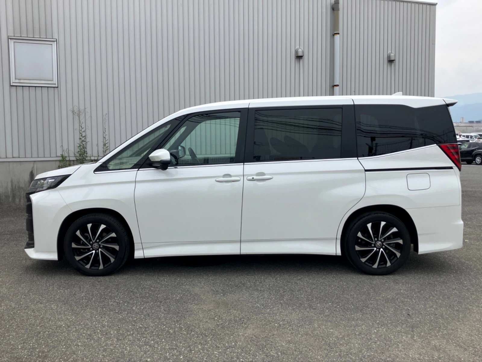 車両の画像