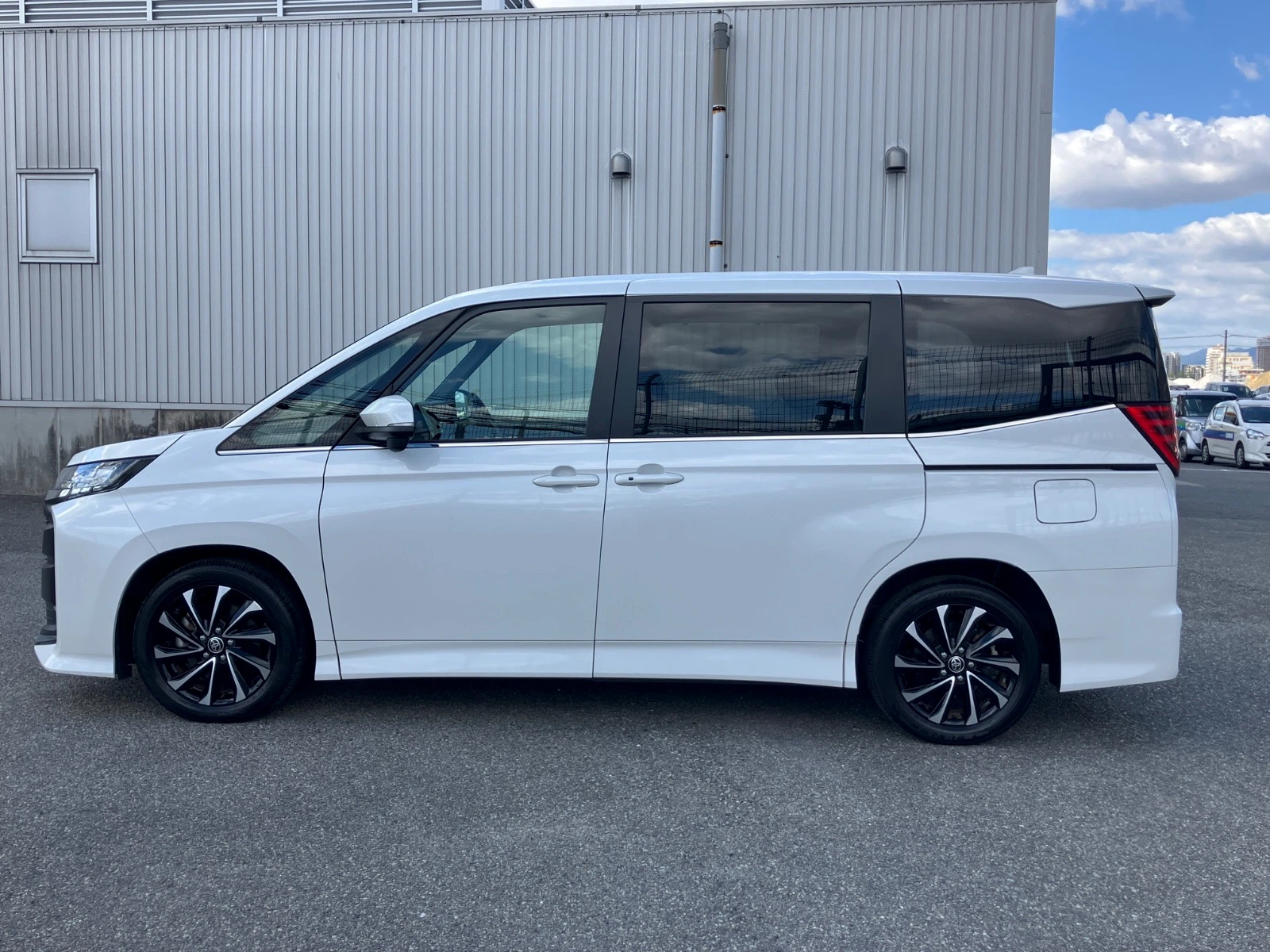 車両の画像