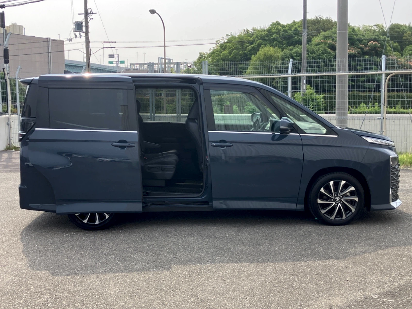 車両の画像