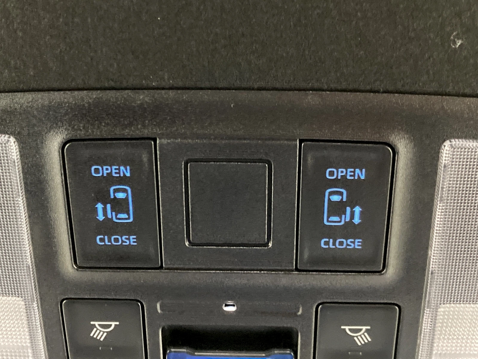 車両の画像